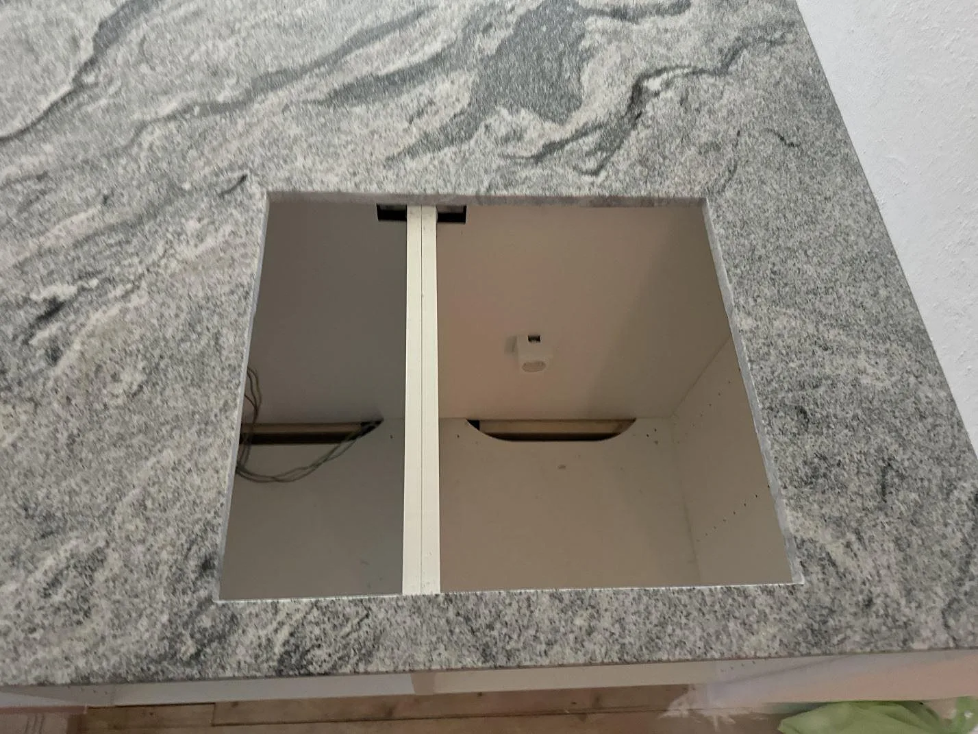Køkkenbordplade i Viscont White, Olofström – billede 6