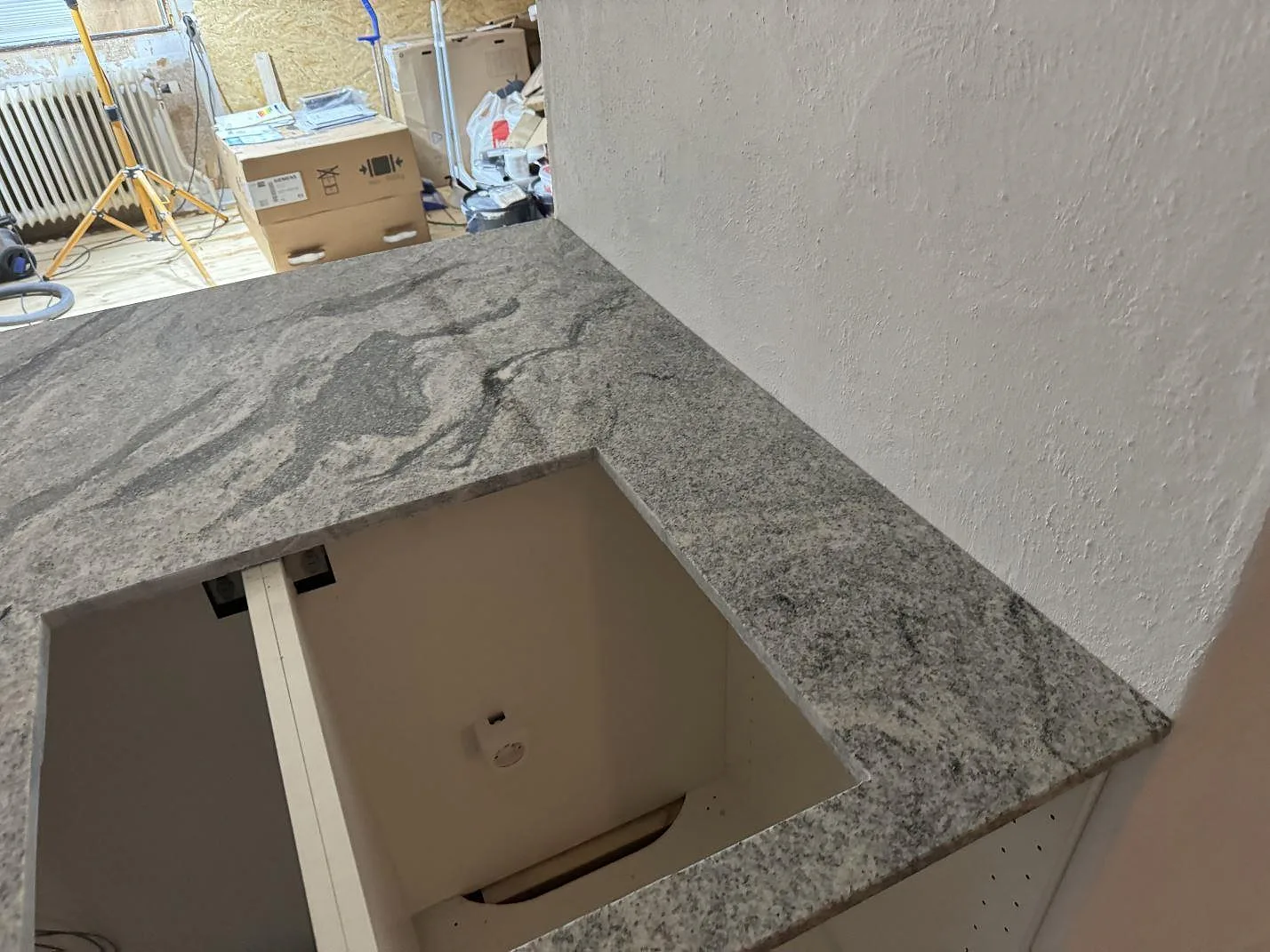 Køkkenbordplade i Viscont White, Olofström – billede 4