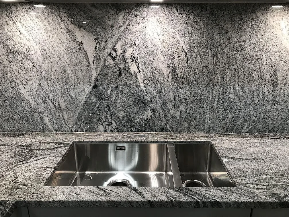 Køkkenbordplade i Viscont White, Staffanstorp – billede 4