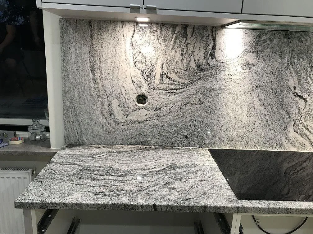 Køkkenbordplade i Viscont White, Staffanstorp – billede 2