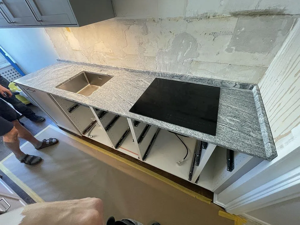 Køkkenbordplade i Viscont White, Stockholm – billede 2