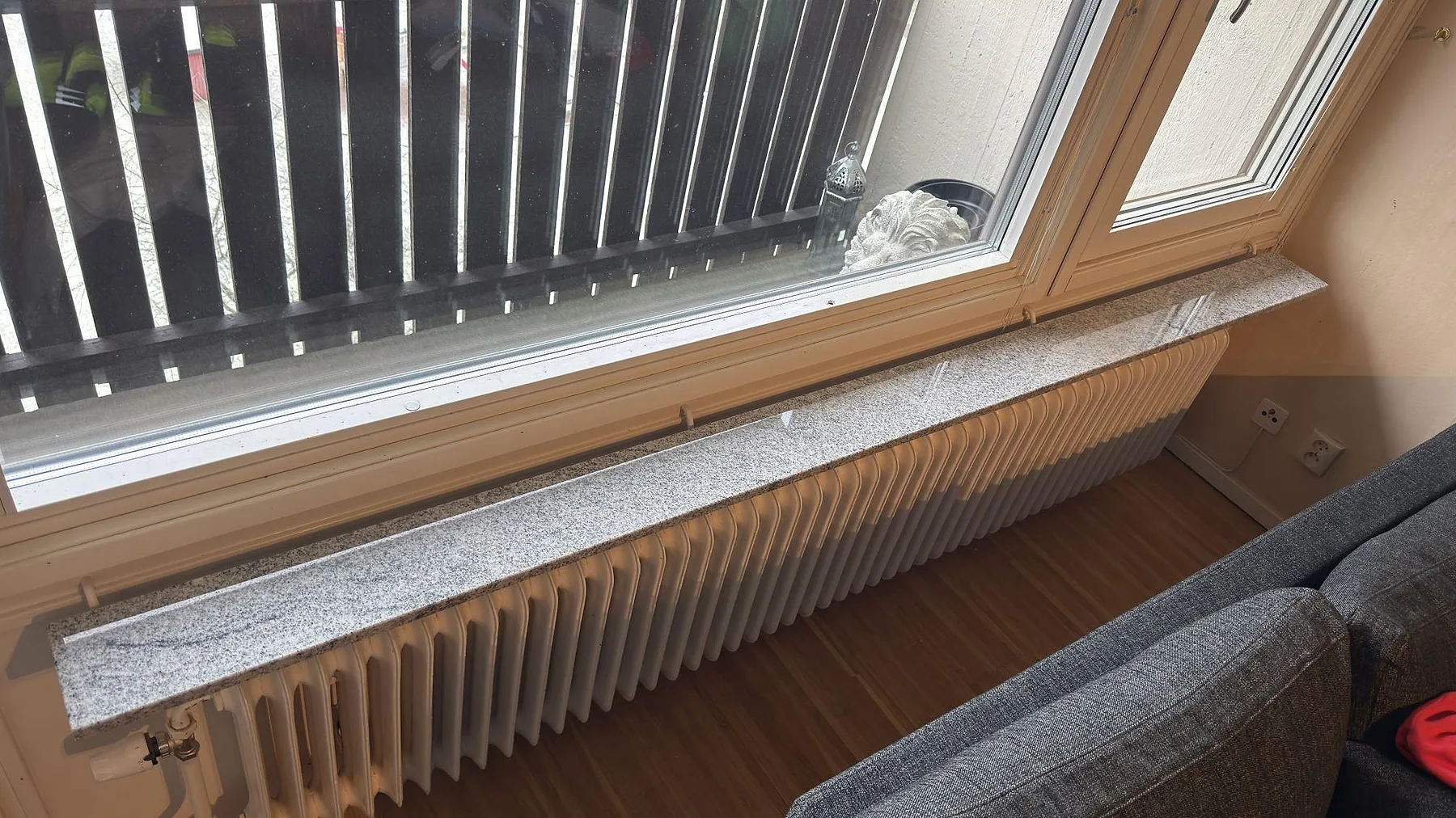 Køkkenbordplade i Viscont White, Tumba – billede 4