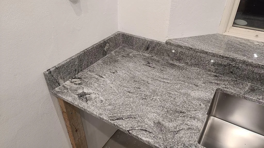 Køkkenbordplade i Viscont White, Vellinge – billede 3