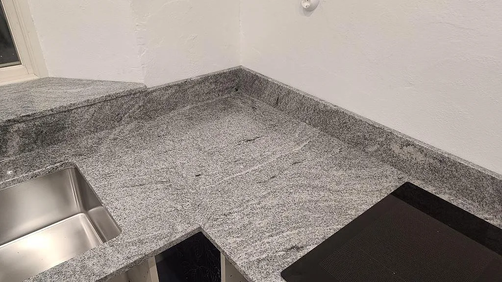Køkkenbordplade i Viscont White, Vellinge – billede 4
