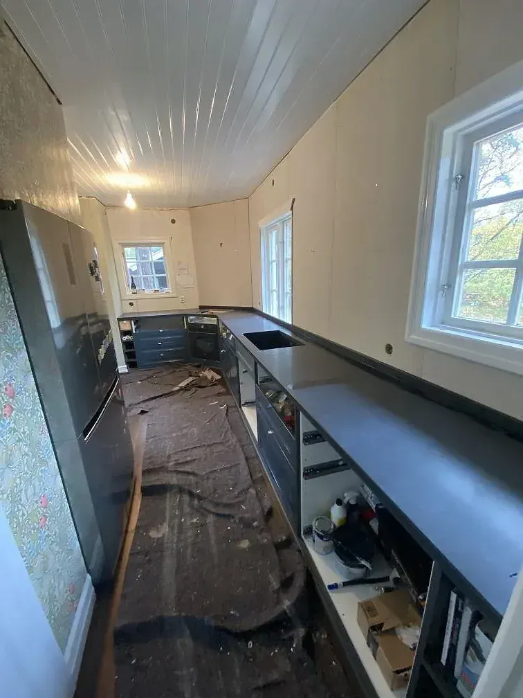Køkkenbordplade i Nero Assoluto-granit, mat, Höllviken