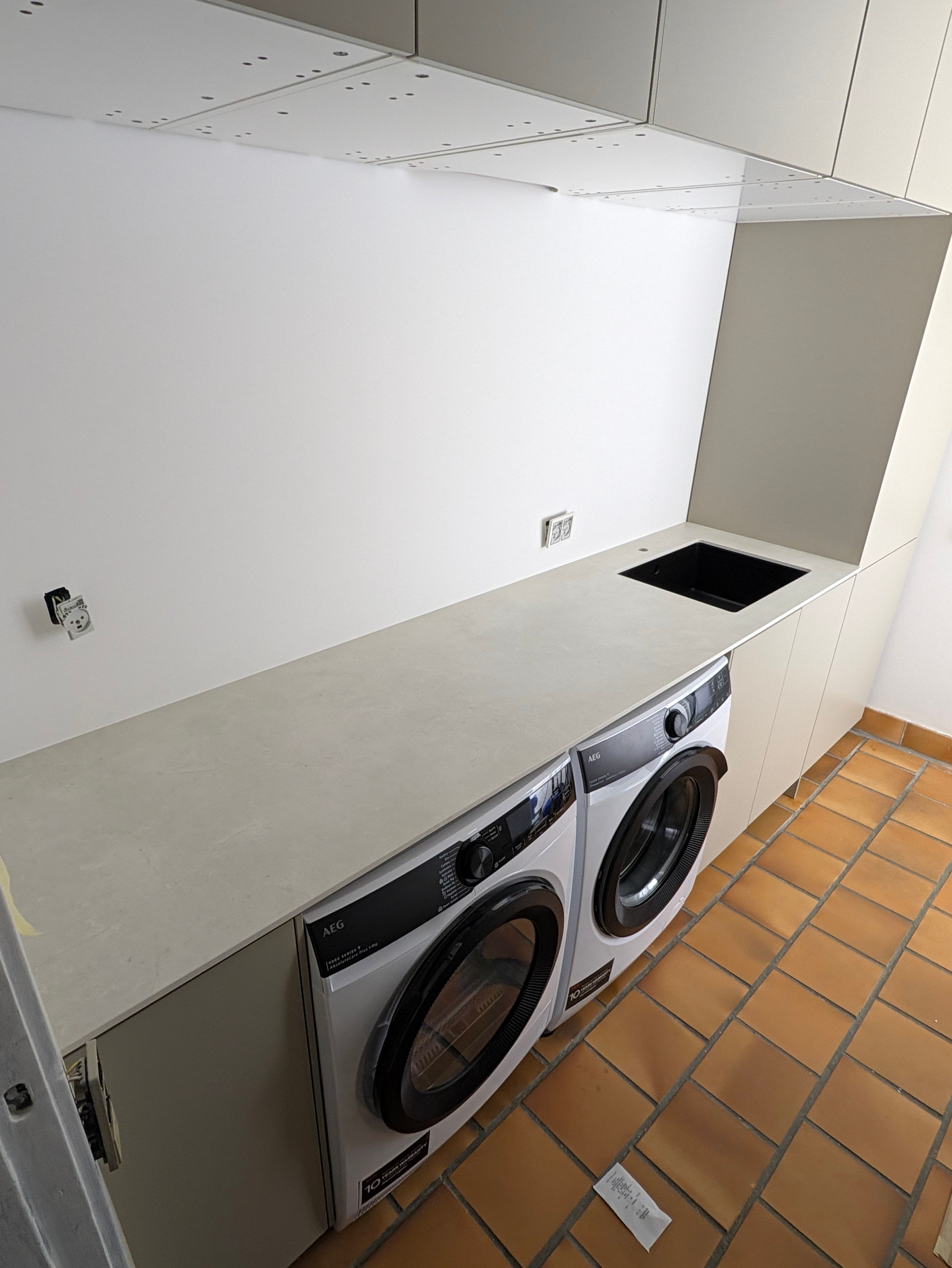Gennemført projekt: Bordplade i Dekton Sandik til Mårslet.