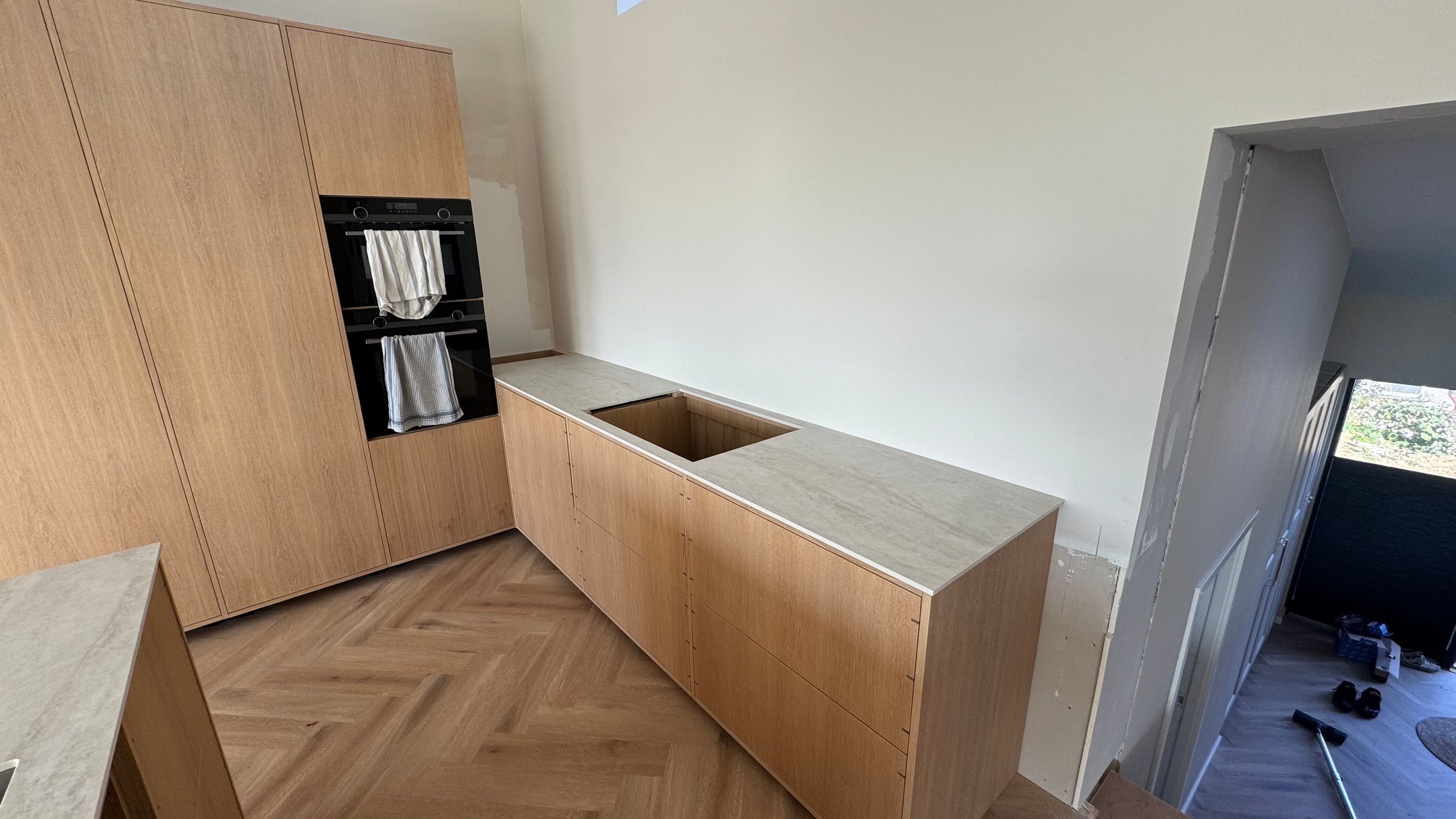 Køkkenbordplade i Dekton Nara i Frederikssund – billede 3