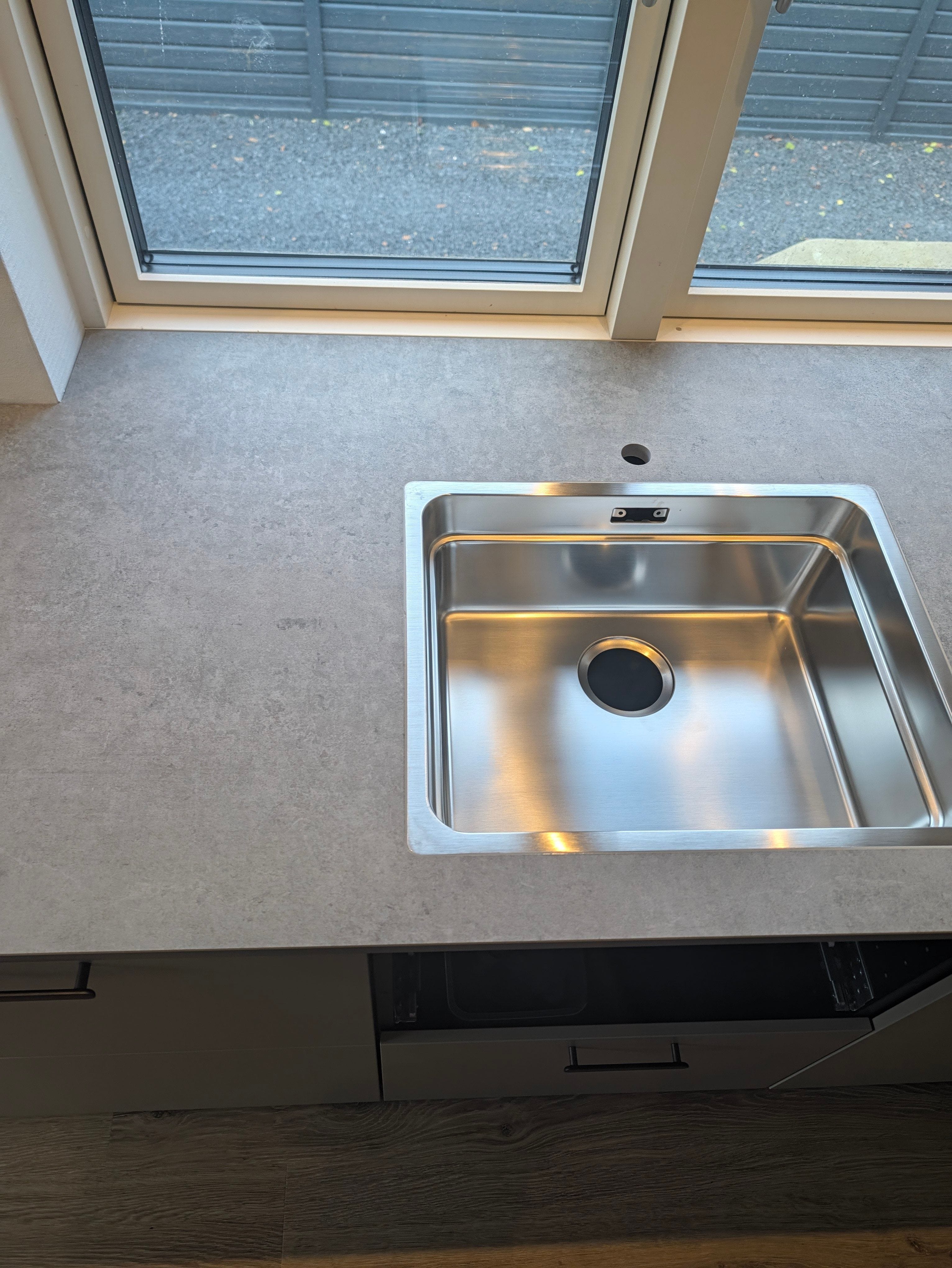 Køkkenbordplade i Dekton Kreta i Glostrup – billede 5
