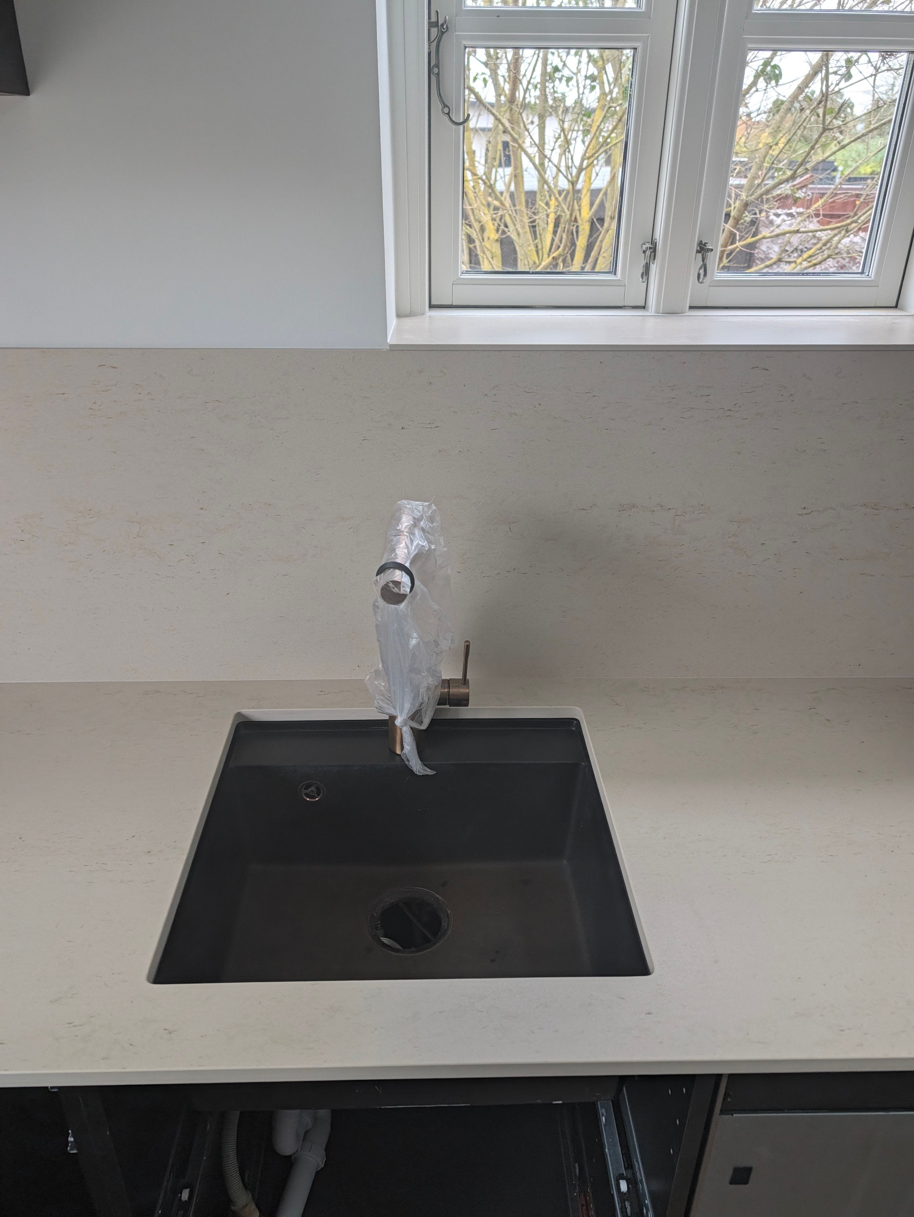 Køkkenbordplade i Dekton Danae i Kastrup – billede 4