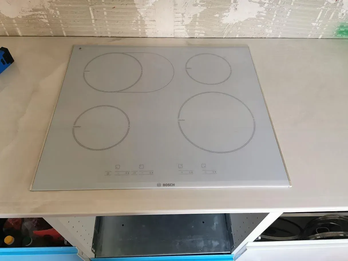 Køkkenbordplade i Dekton Helena-keramik, Malmö – billede 5