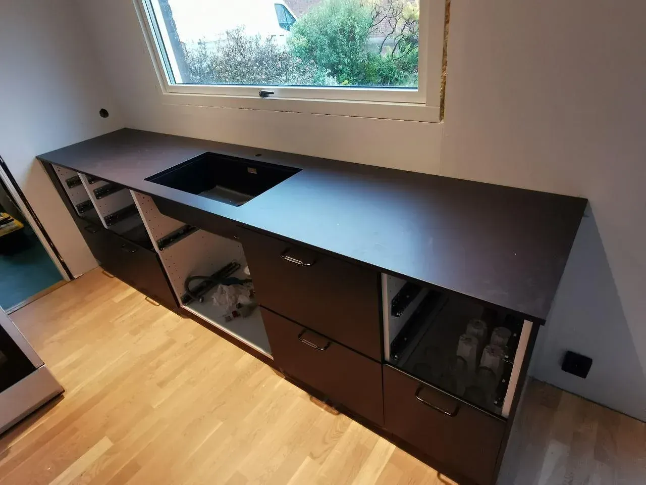 Køkkenbordplade i Dekton Domoos-keramik, Falkenberg – billede 4