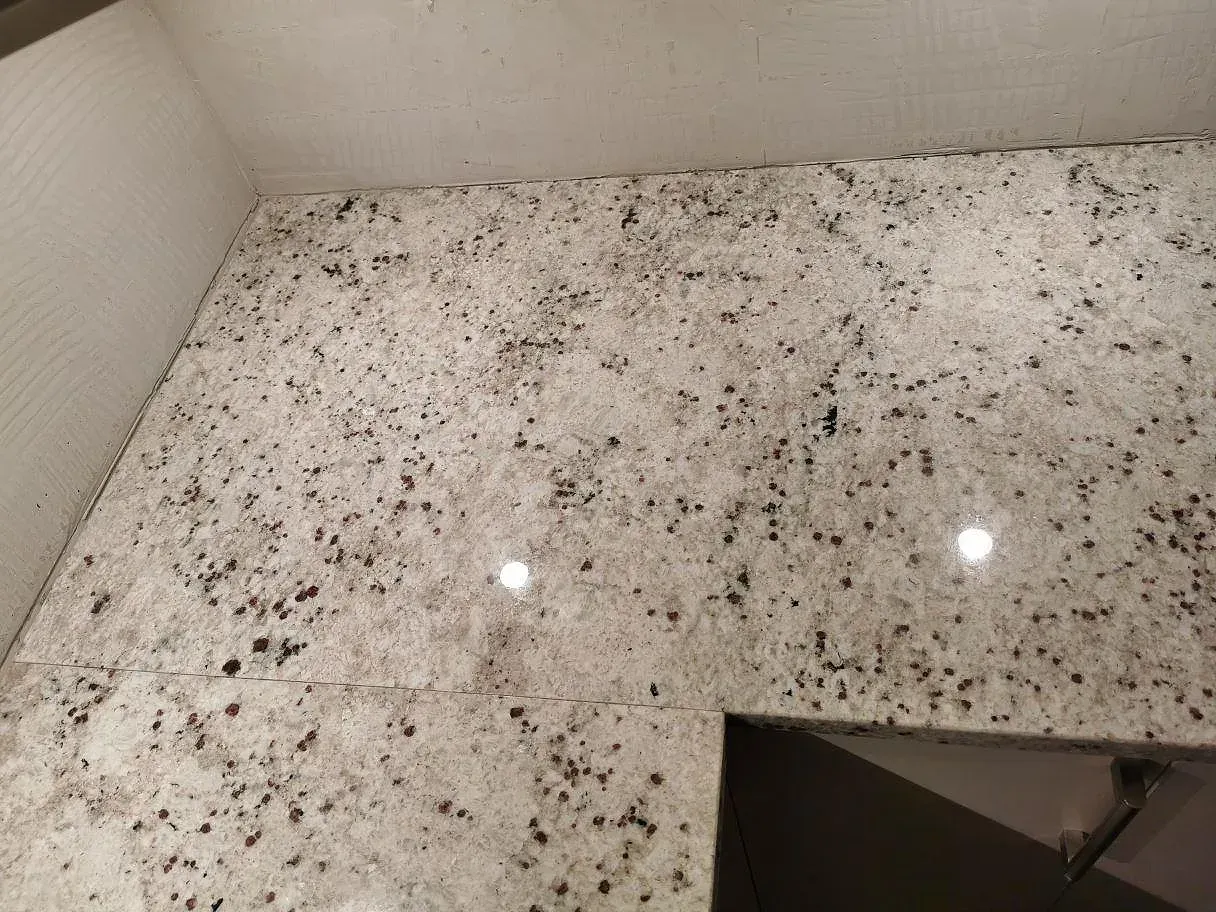 Køkkenbordplade i Colonial White, Lomma – billede 4