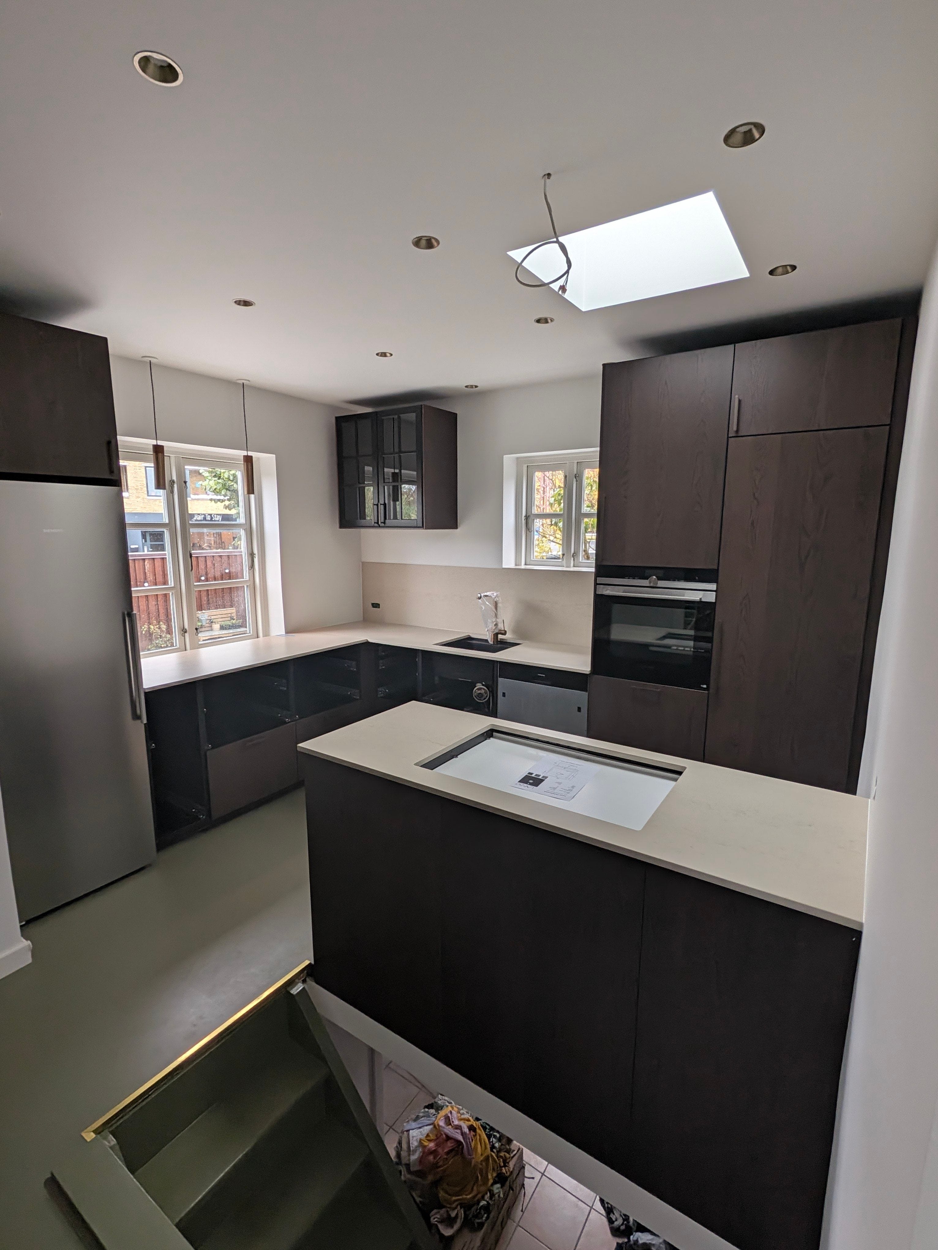 Gennemført projekt: Køkkenbordplade i Dekton Danae i Kastrup.