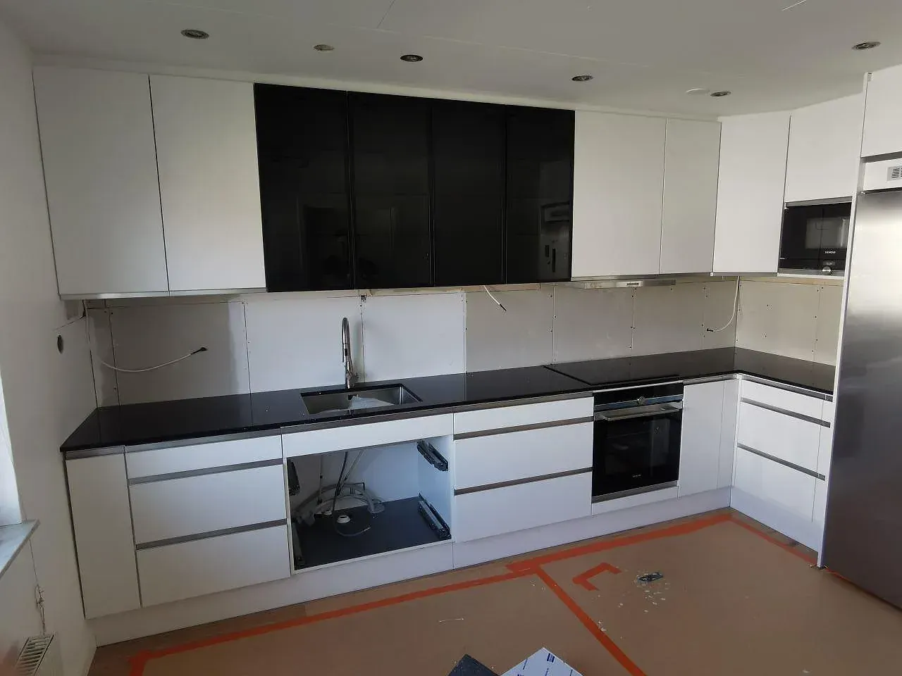 Gennemført projekt: Køkkenbordplade i Silestone Negro Stellar, Malmö.